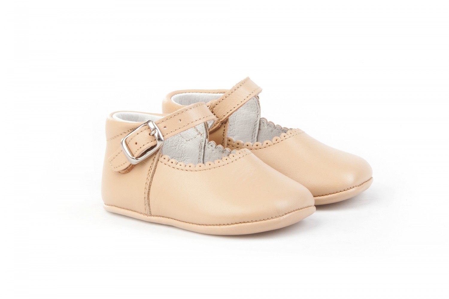 ANGELITOS MERCEDITA DE BEBÉ CON HEBILLA CAMEL