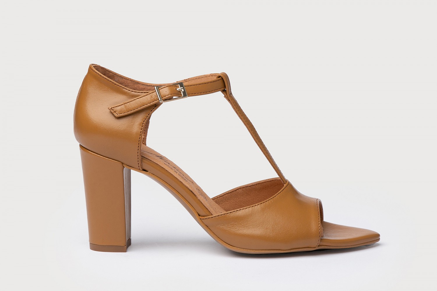 SANDALIAS CAMEL PULSERA CERRADA NAPA EVA MAÑAS 7.5 CM "GEL-MEMORY FOAM"