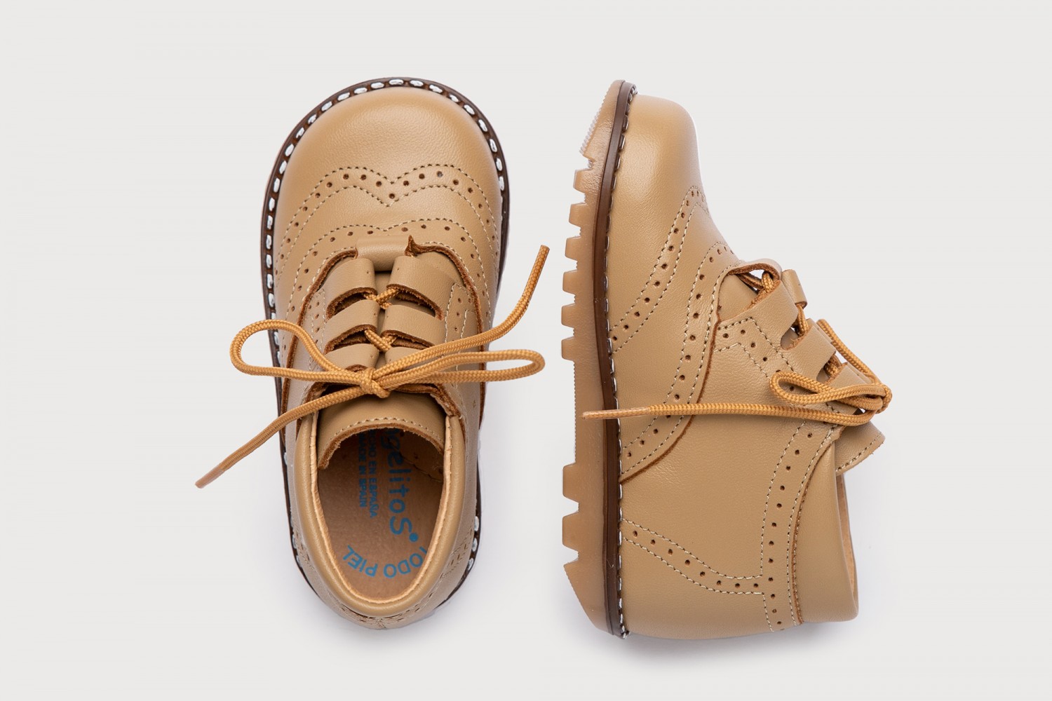 INGLESITA CAMEL BOTA NAPA CORDONES ANGELITOS