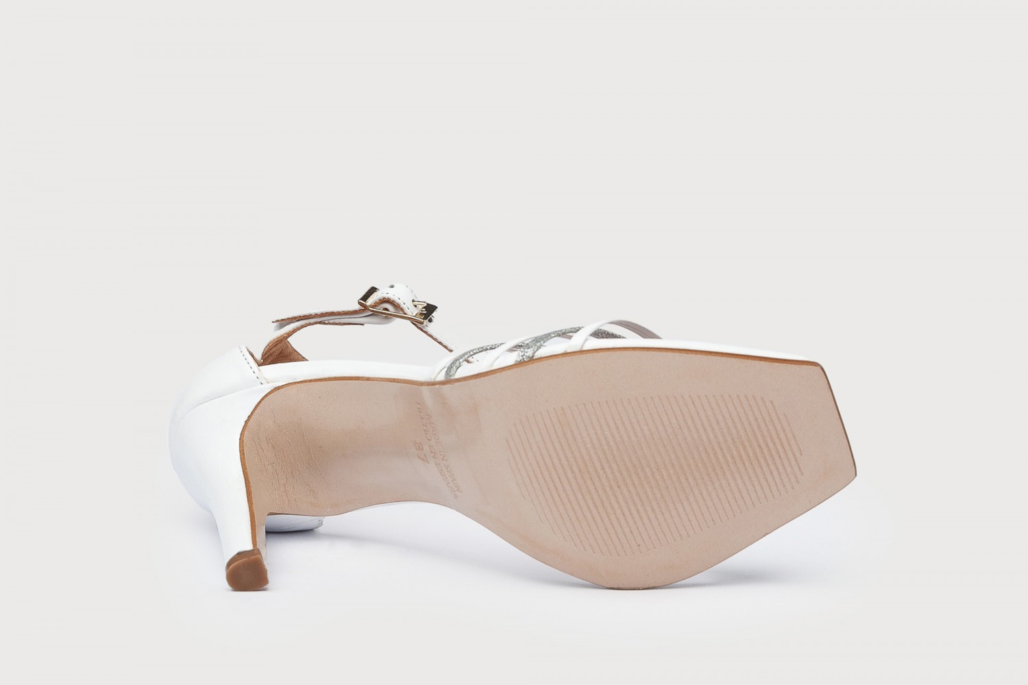 SANDALIAS BLANCO PULSERA CERRADA FIESTA EVA MAÑAS TACÓN 9.5 CM