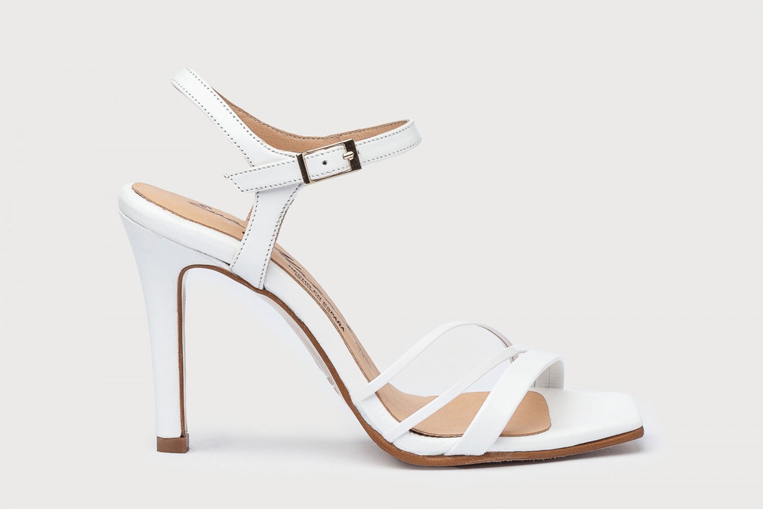 SANDALIAS BLANCO PULSERA CERRADA ESENCIA EVA MAÑAS TACÓN 9.5 CM