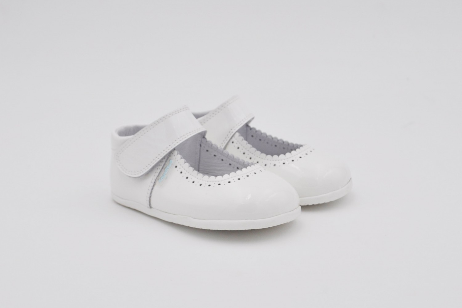 MERCEDITA BLANCO CHAROL CALZADO RESPETUOSO VELCRO ANGELITOS SUELA DROP 0