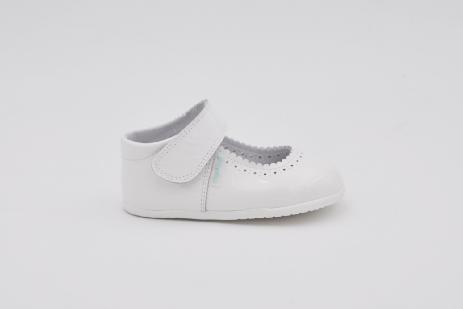 MERCEDITA BLANCO CHAROL CALZADO RESPETUOSO VELCRO ANGELITOS SUELA DROP 0