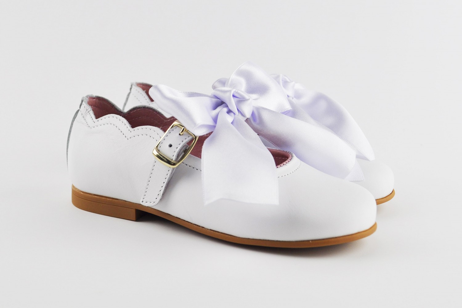ANGELITOS MERCEDITA DE NIÑA CON HEBILLA Y LAZO BLANCA