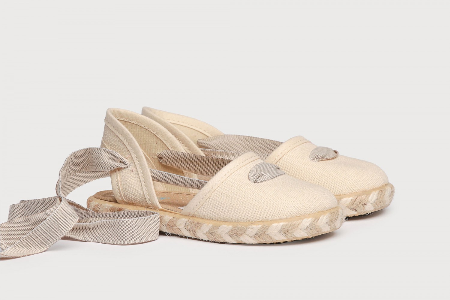 VALENCIANA BEIGE LINO CINTA ANGELITOS