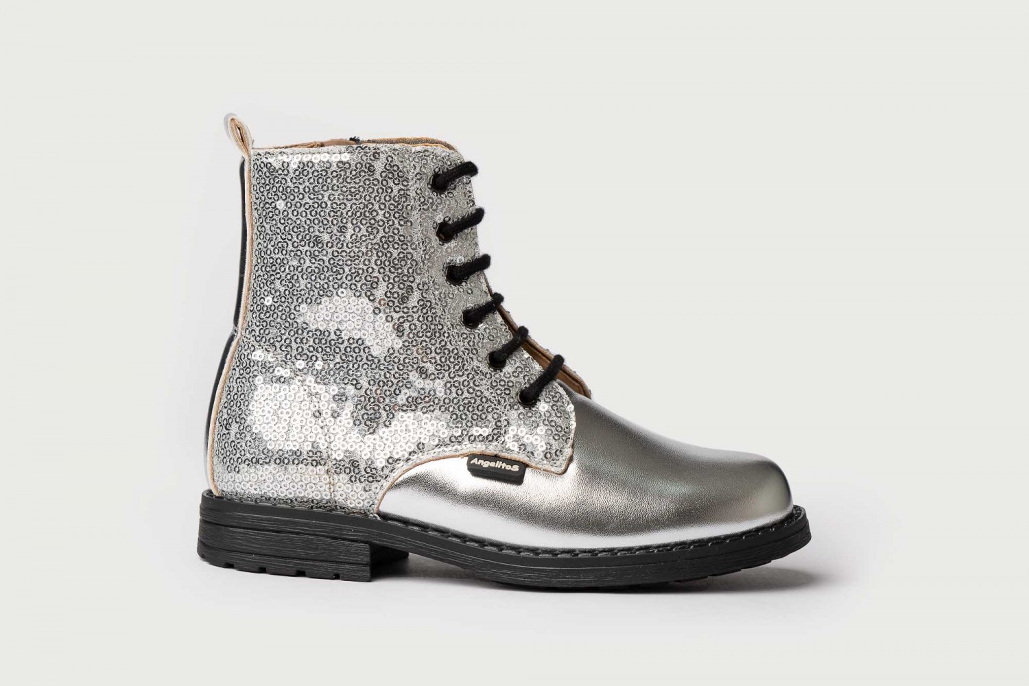 BOTA MILITAR CHAROL & LENTEJUELAS CORDONES ANGELITOS