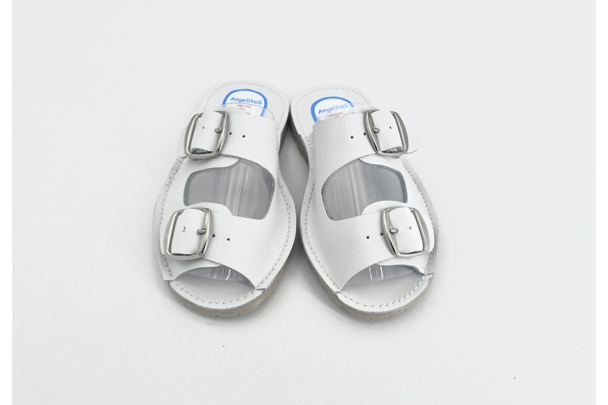 MENORQUINA BLANCA ZUECO HEBILLAS COLECCIÓN FLEXIBLE ANGELITOS