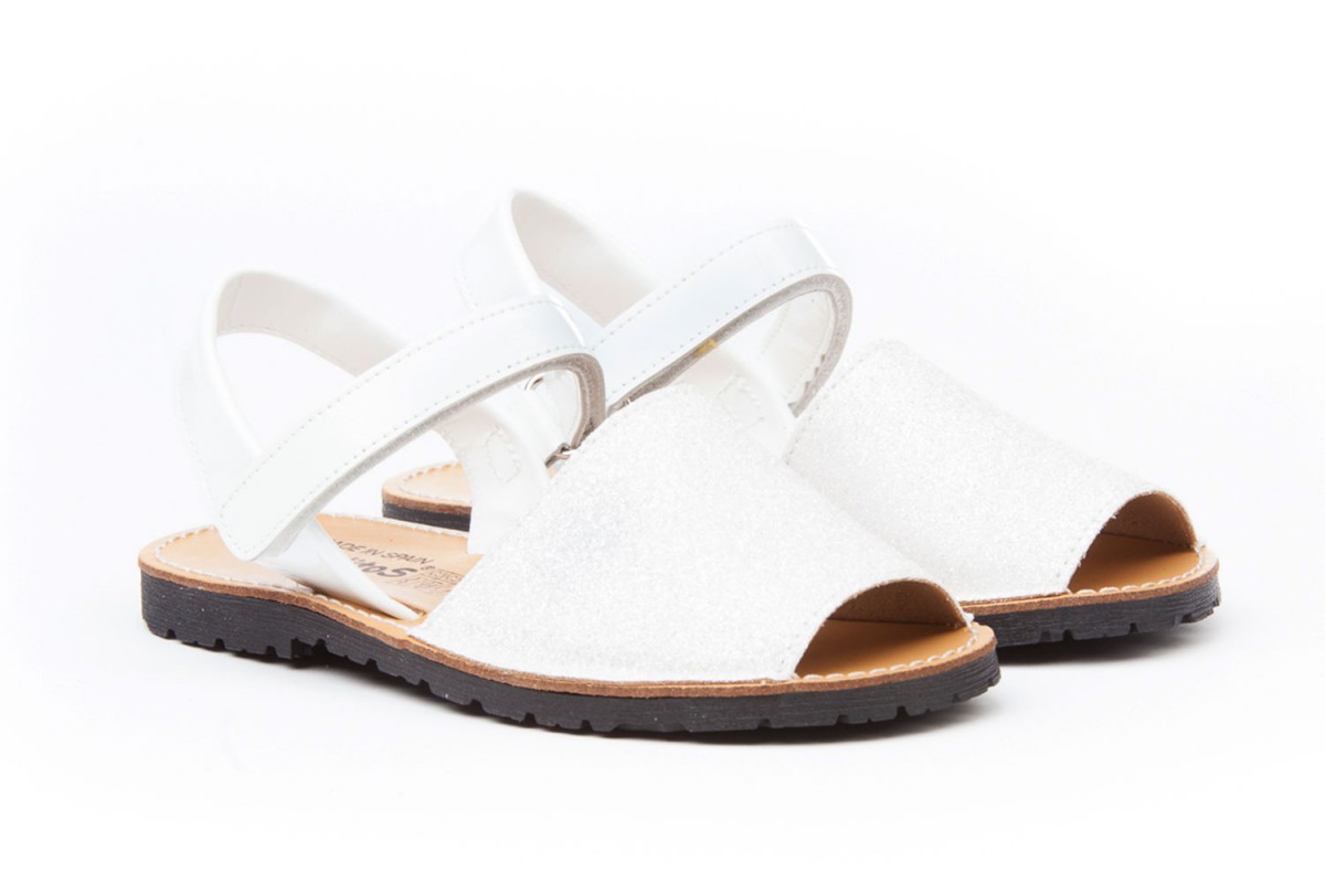 MENORQUINA VELCRO ANGELITOS BLANCO
