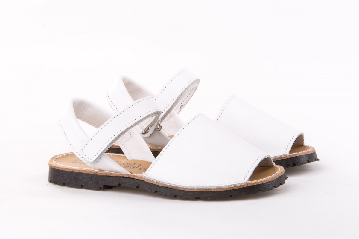 MENORQUINA VELCRO ANGELITOS BLANCO
